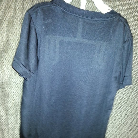 NIKE DRI FIT BOY SHIRT Sz 5 BLACK CAN'T CATCH THIS - Picture 2 of 2